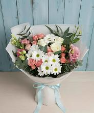 Букет цветов из:  Розы, Лизиантусы и Хризантемы в Успенское