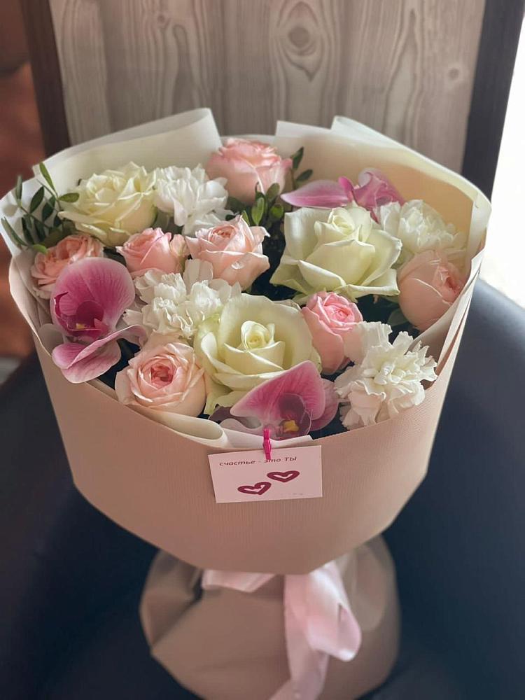 Букет цветов из: Орхидеи, Розы и Гвоздики в Успенское