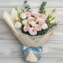 Букет цветов из:  Лизиантусы в Успенское