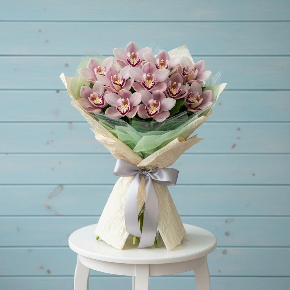 Букет цветов из: Орхидеи и Розы в Успенское