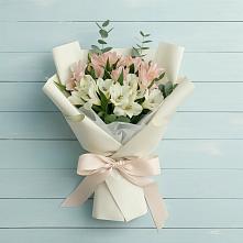 Букет цветов из:  Альстромерии в Успенское