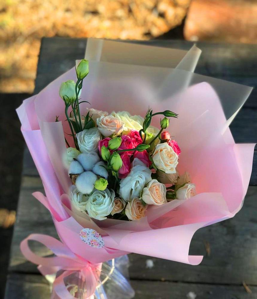 Букет цветов из: Розы и Лизиантусы в Успенское