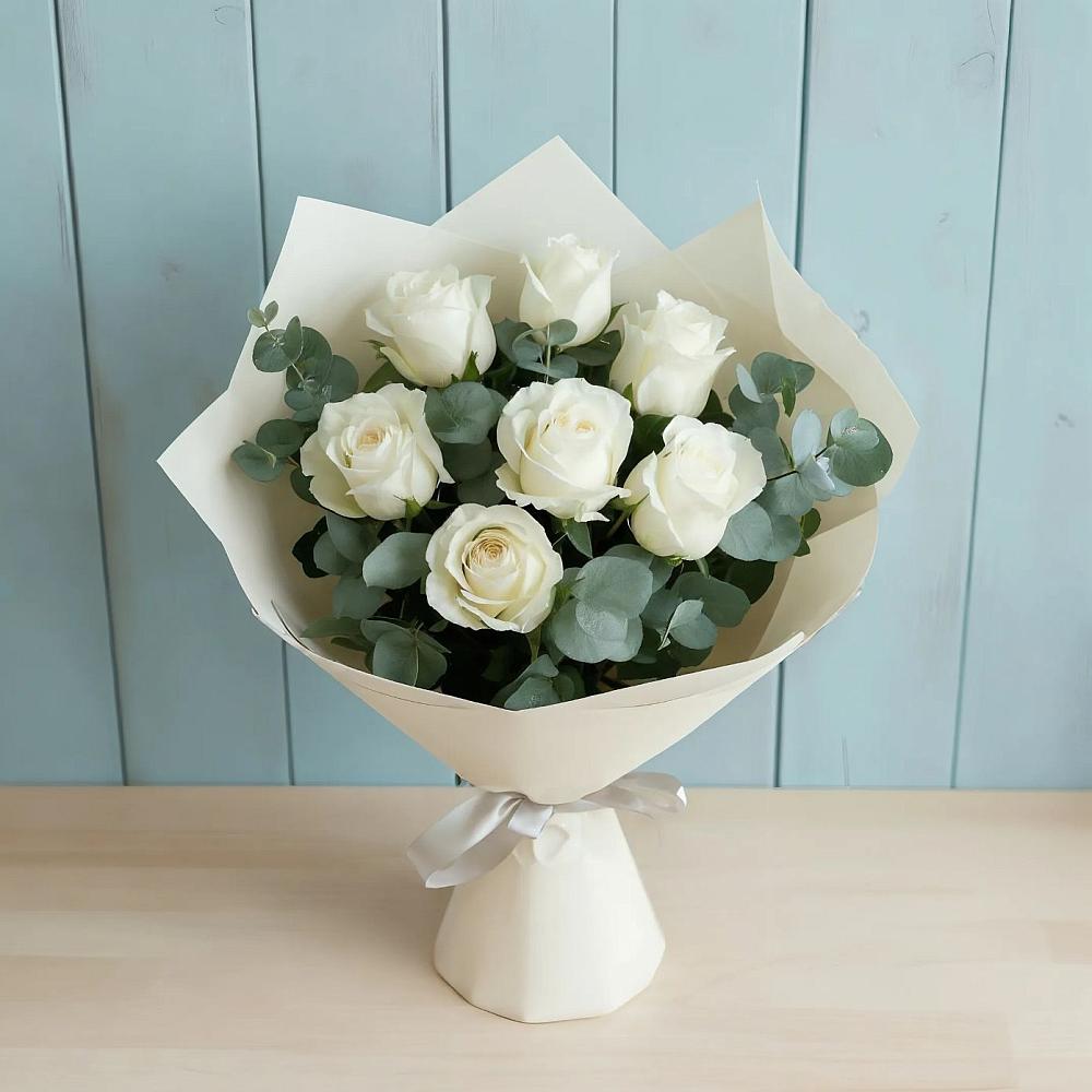 Букет Белые розы в Эвкалипте в Успенское