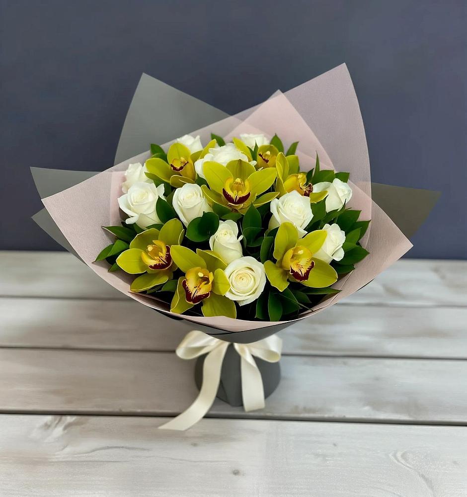 Букет цветов из: Орхидеи и Розы в Успенское