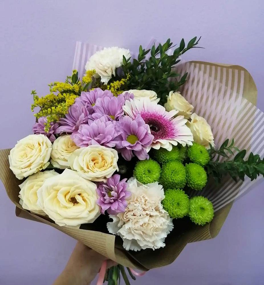 Букет цветов из: Хризантемы, Розы, Гвоздики и Герберы в Успенское