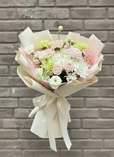 Букет цветов из:  Гвоздики, Розы, Лизиантусы и Хризантемы в Успенское