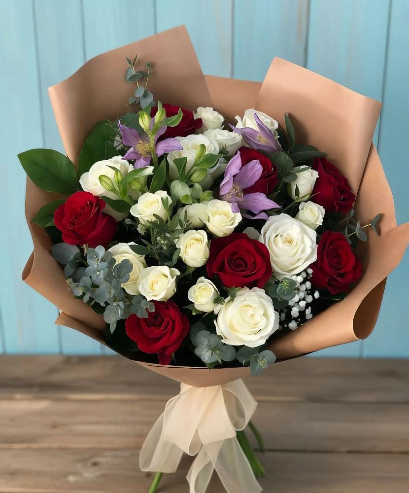 Букет цветов из: Розы и Альстромерии в Успенское